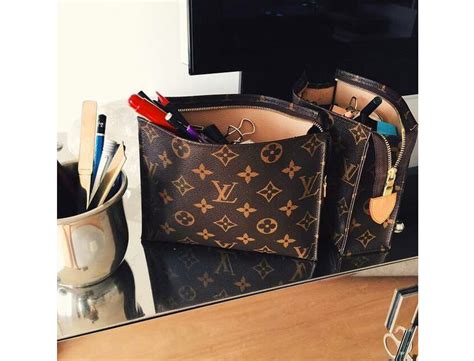 lv toiletries pouch|louis vuitton toiletry pouch 15.